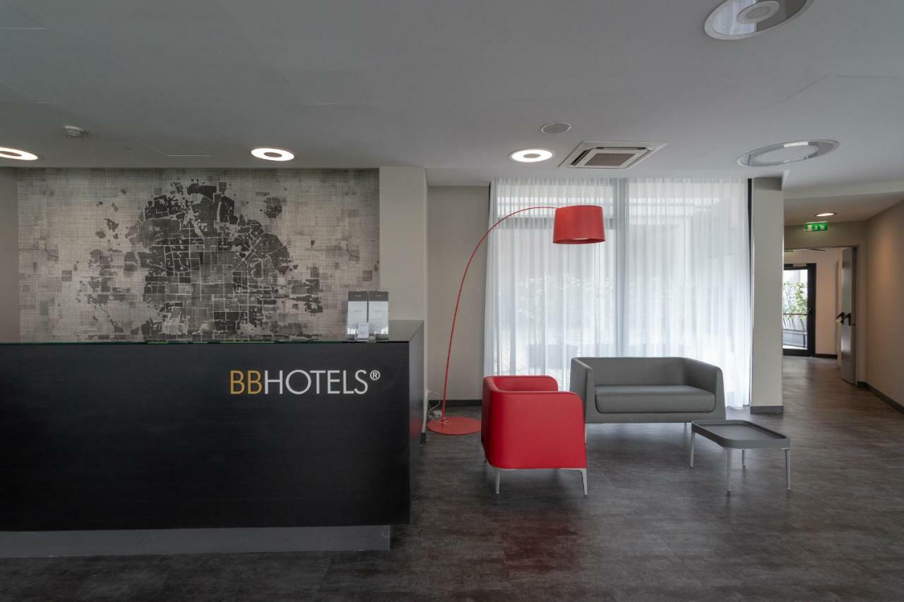 Bb Hotels Smarthotel Milano Linate المظهر الخارجي الصورة